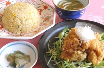 炒飯と油淋鶏唐揚.JPG